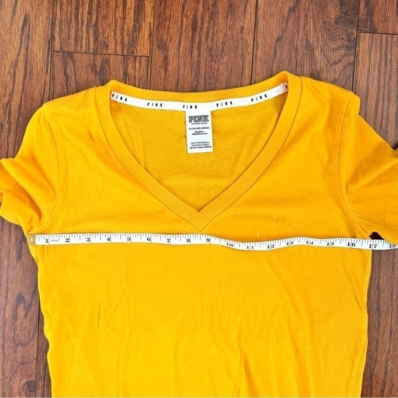 Victoria’s Secret Pink Yellow V-Neck Short Sleeve T-Shirt Sleepwear Extra Small - Picture 8 of 11